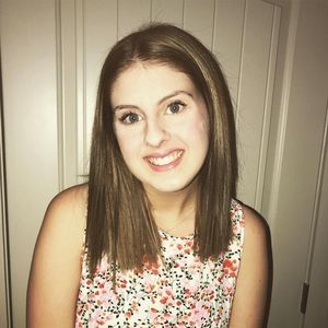 Meet your Posher, Claudia